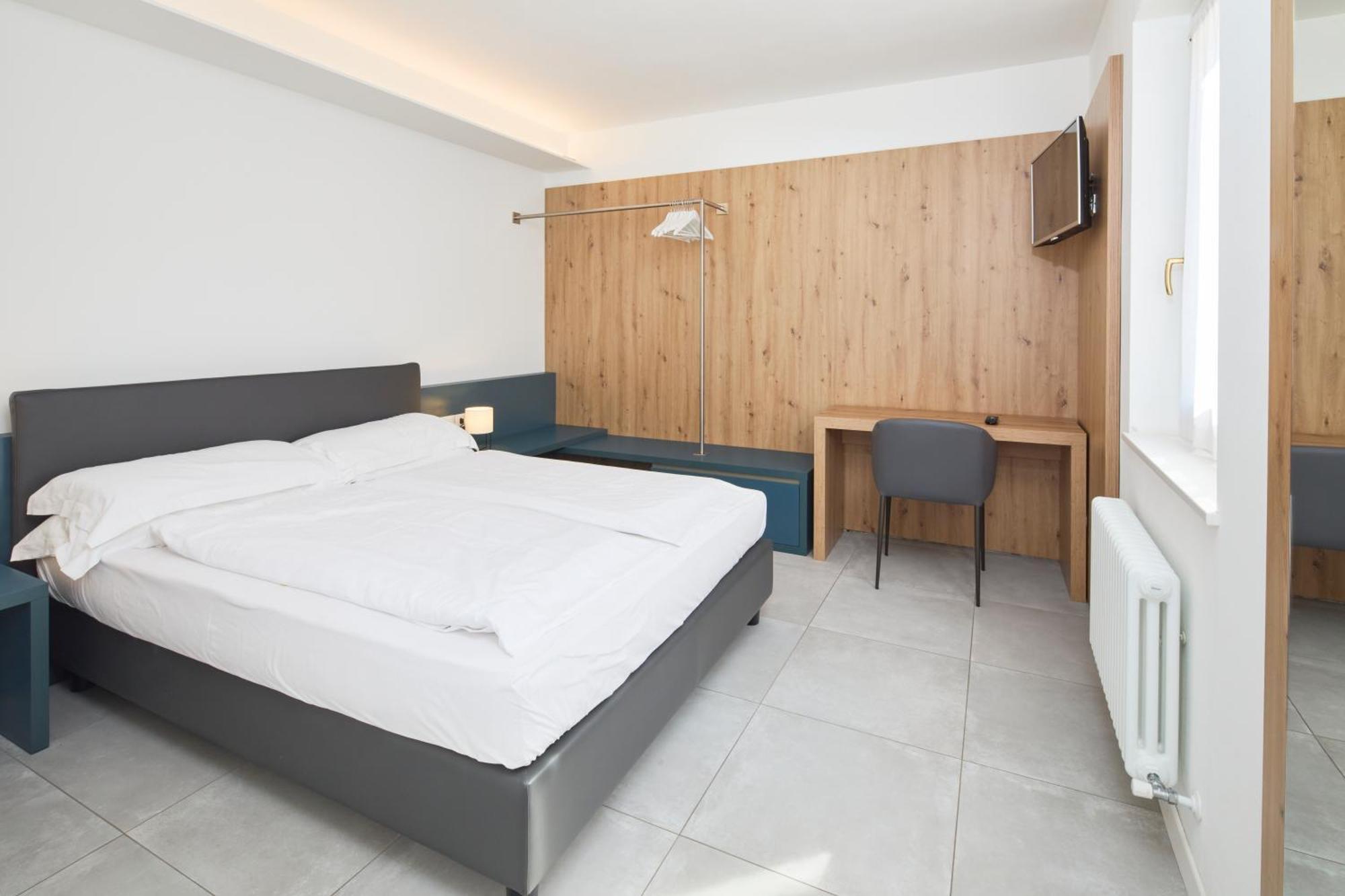 Maffei Apartments - Active Holidays Riva del Garda Ngoại thất bức ảnh